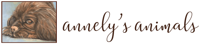 Logo "annely's animals" links eine Porträtzeichnung eines Hundekopfes rechts "annely's animals".